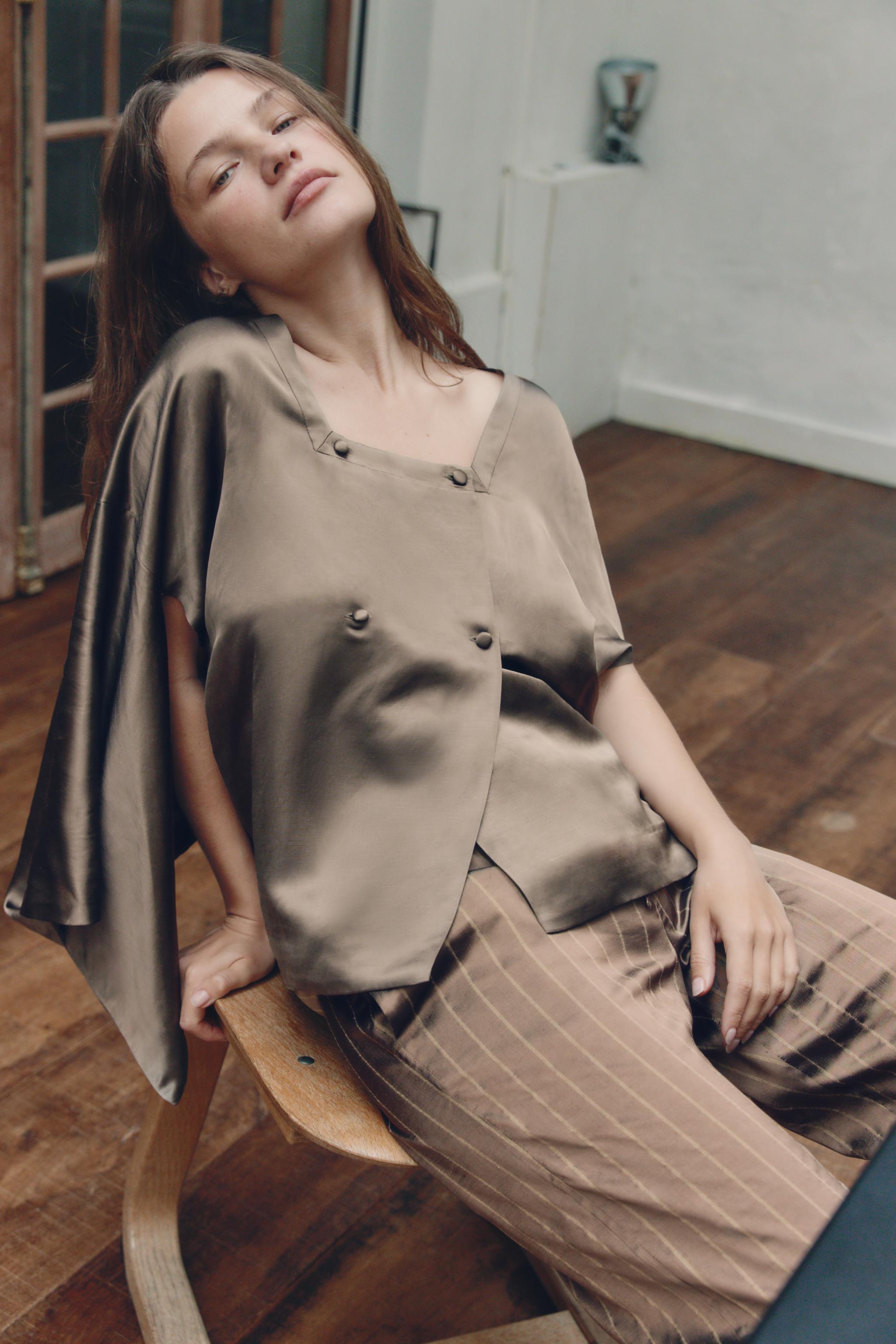 LINEN BLEND WRAP SHIRT